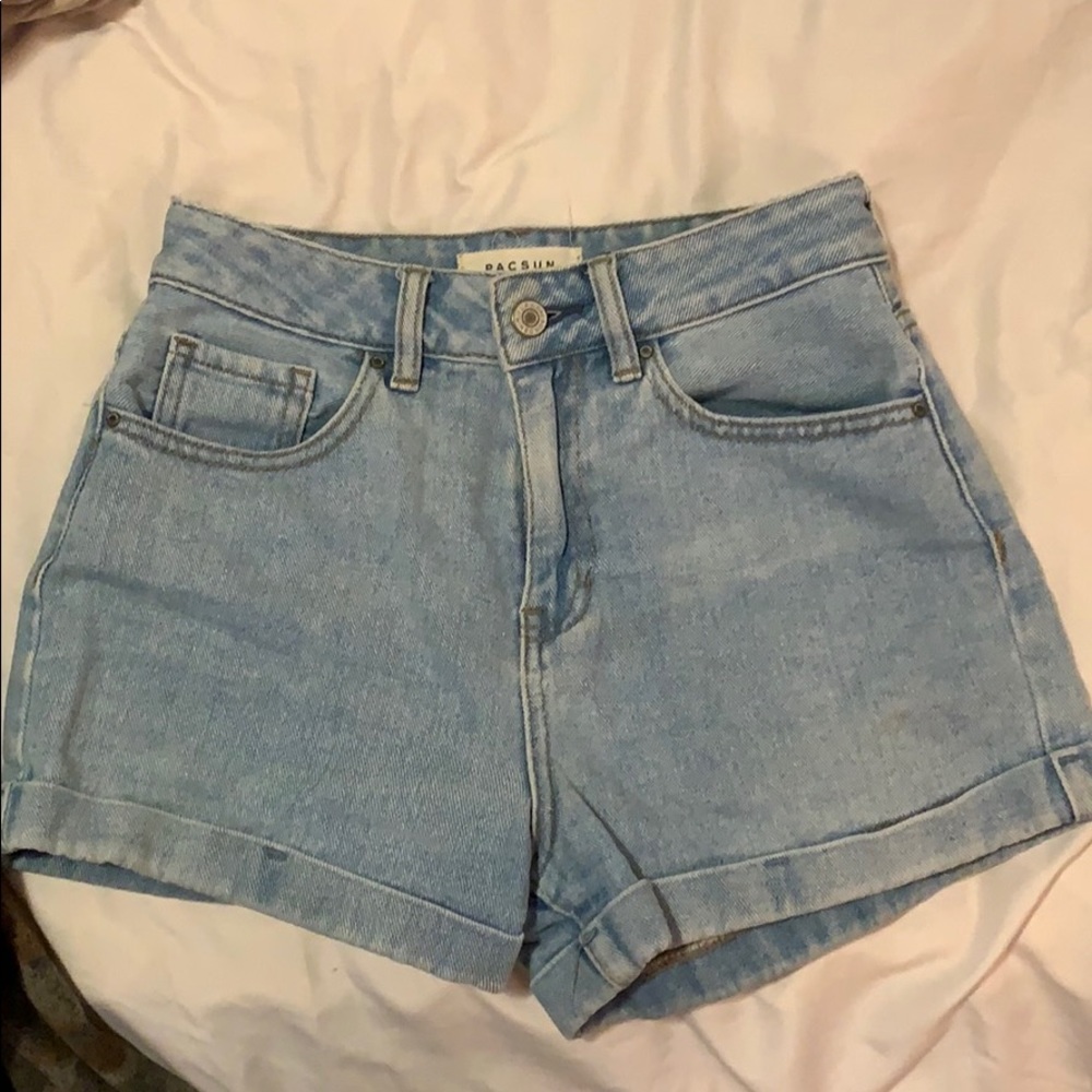 light wash mom shorts
